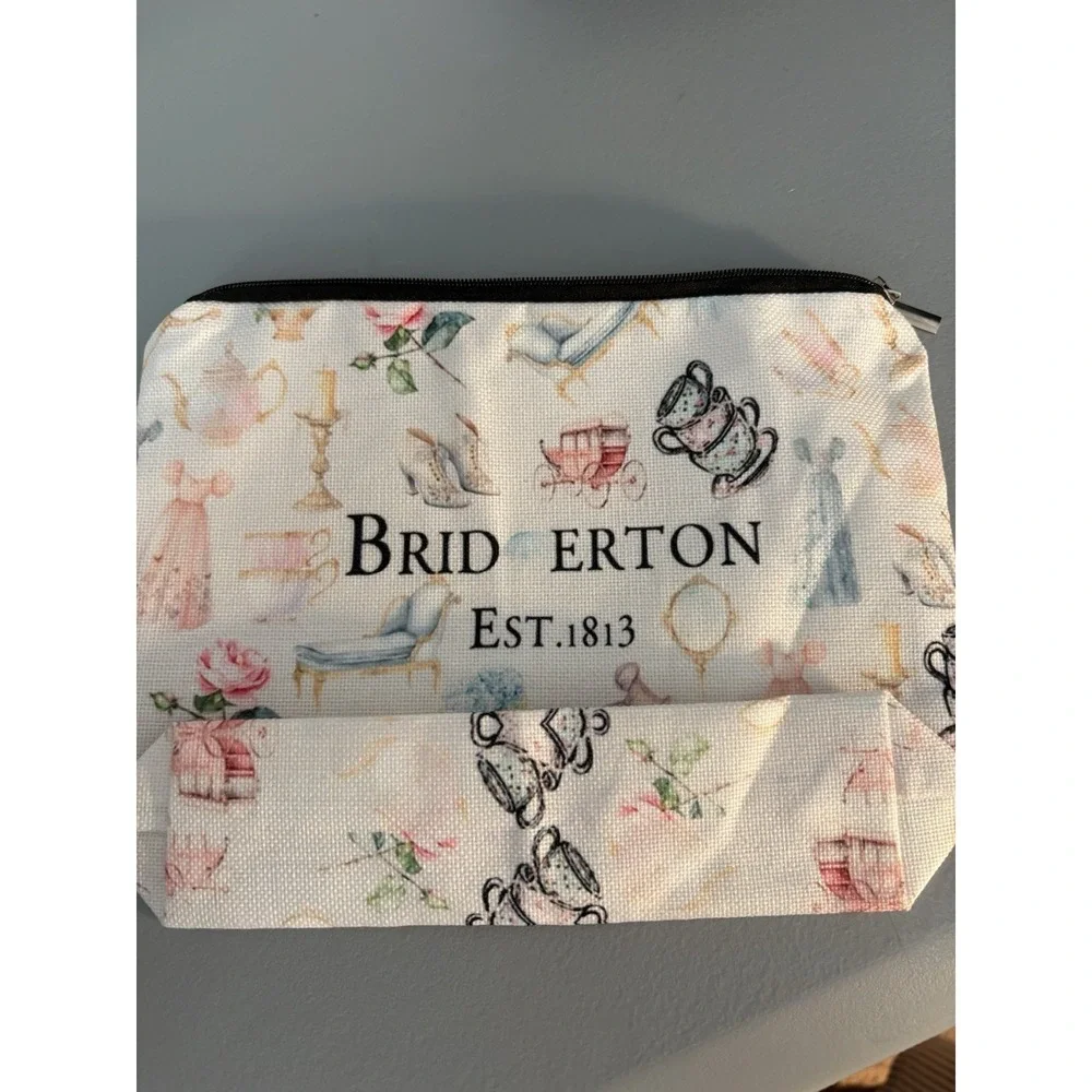 Bridgerton‎ Cosmetic Bag Lady Wistledown design 9x7